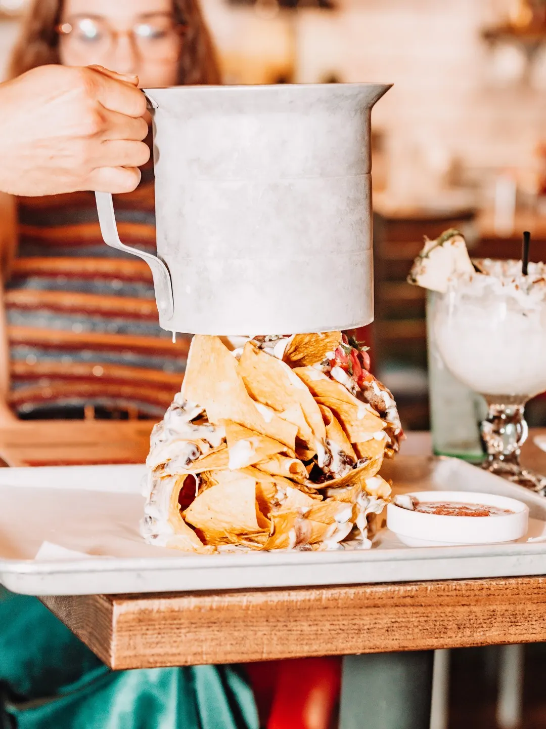 El Huevo Mexi-Diner business background image