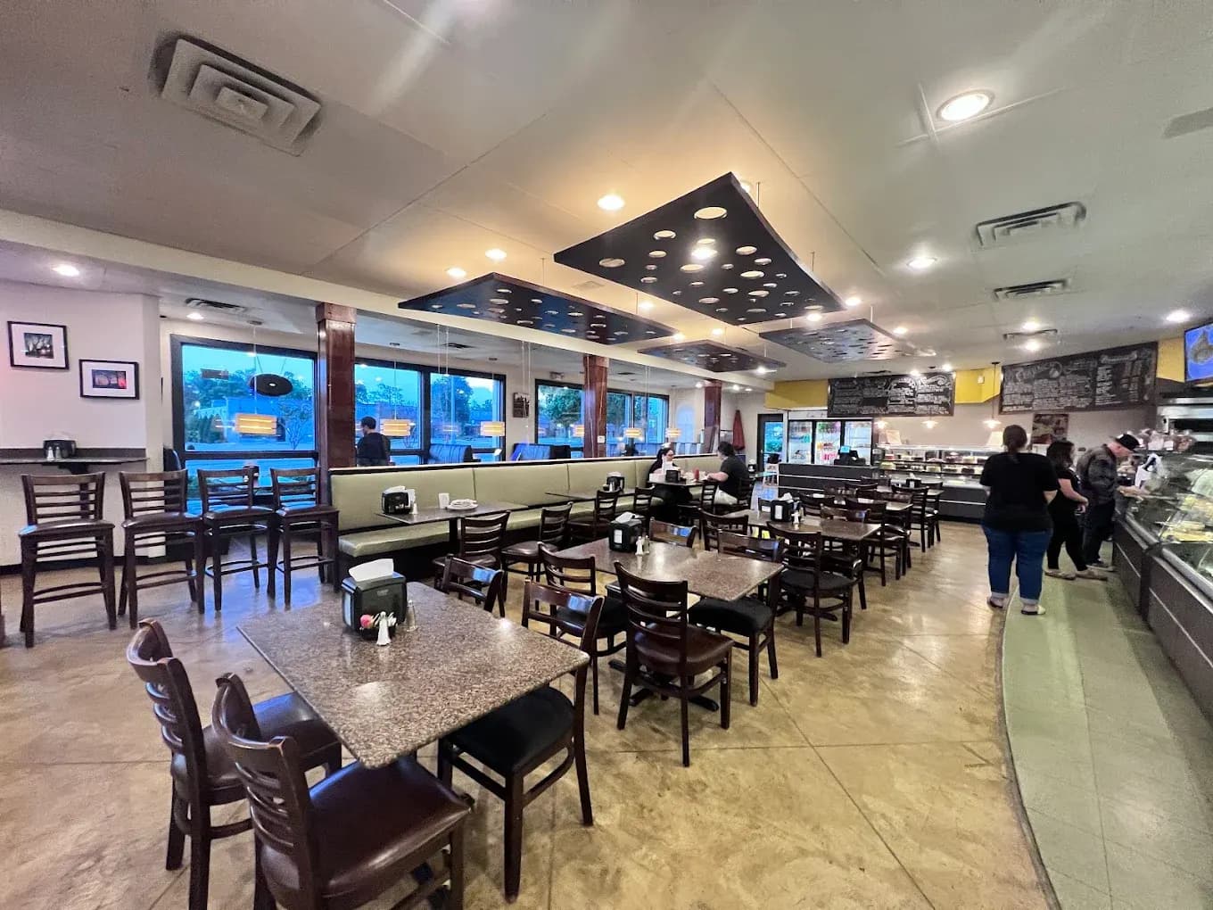 La Baguette business background image